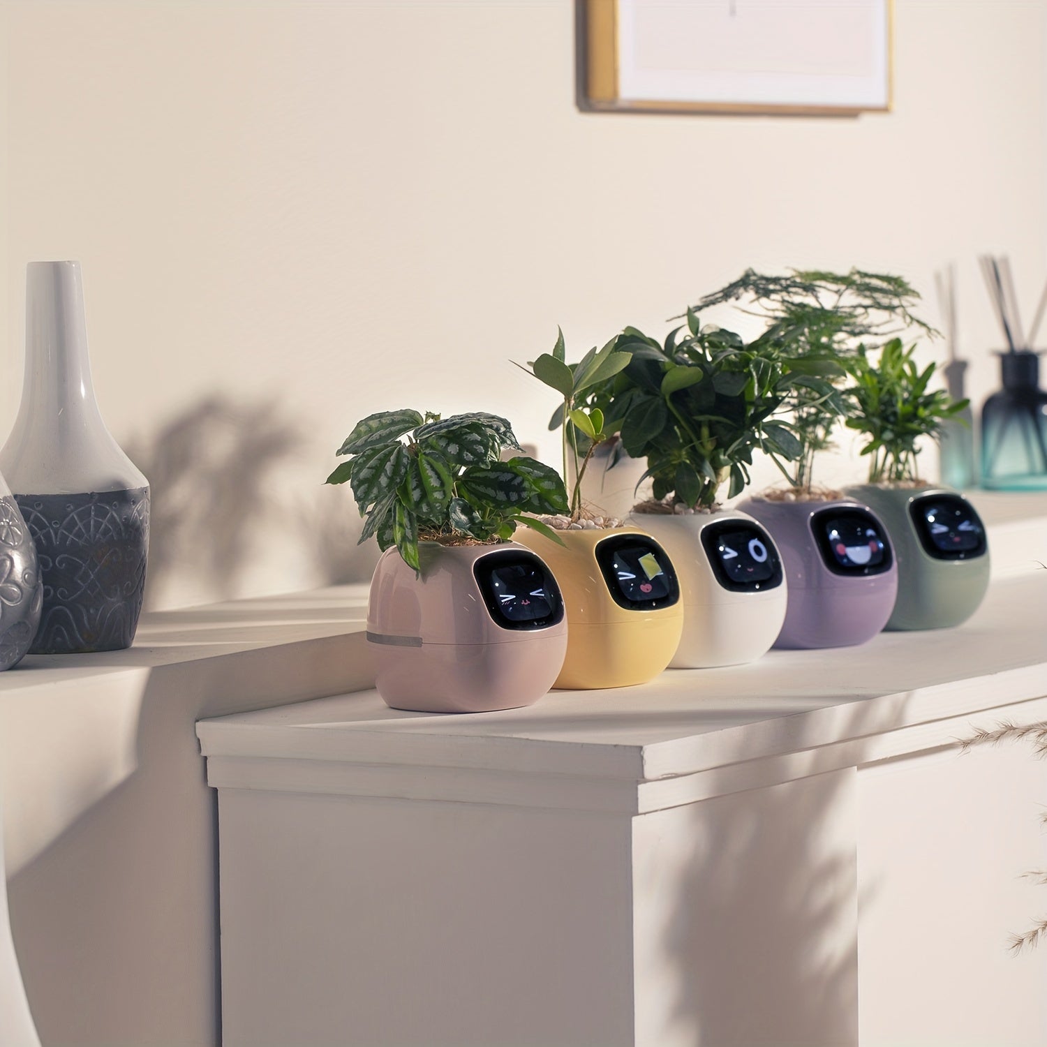 Cubidupi Smart Mini Planter Robot - Self-Watering Electronic Pet Plant Pot with Alerts, \u002FOutdoor Plant Care, Cute Desktop Greenery Companion for Home, Office, Room - Low-Maintenance Gift (Compatible with Smart